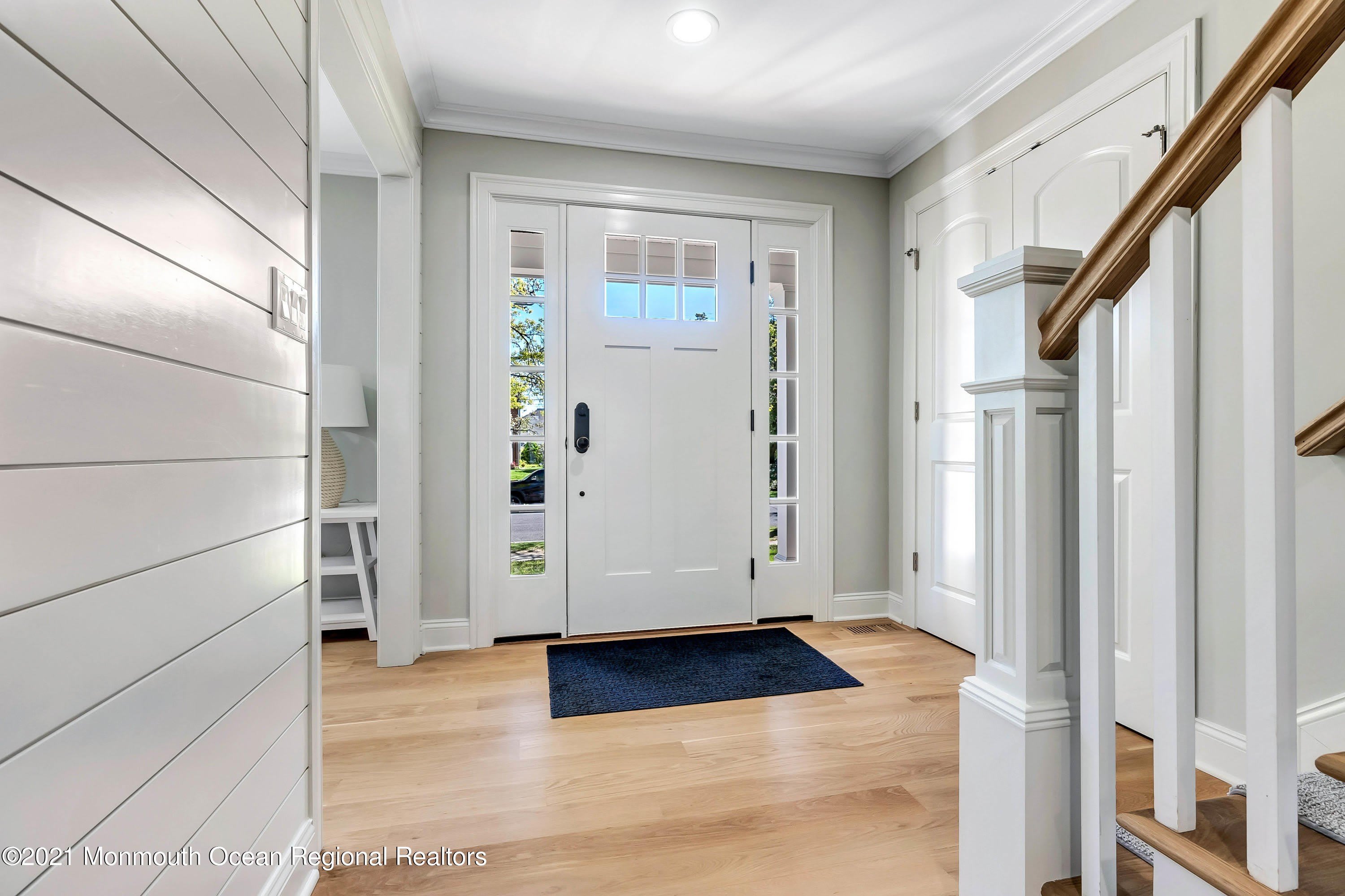 211 Monroe Avenue – photo 5