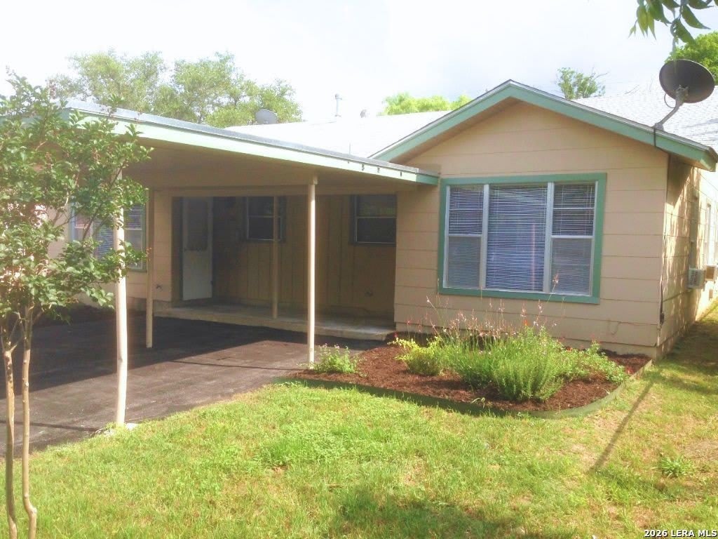 622 Bexar – photo 1