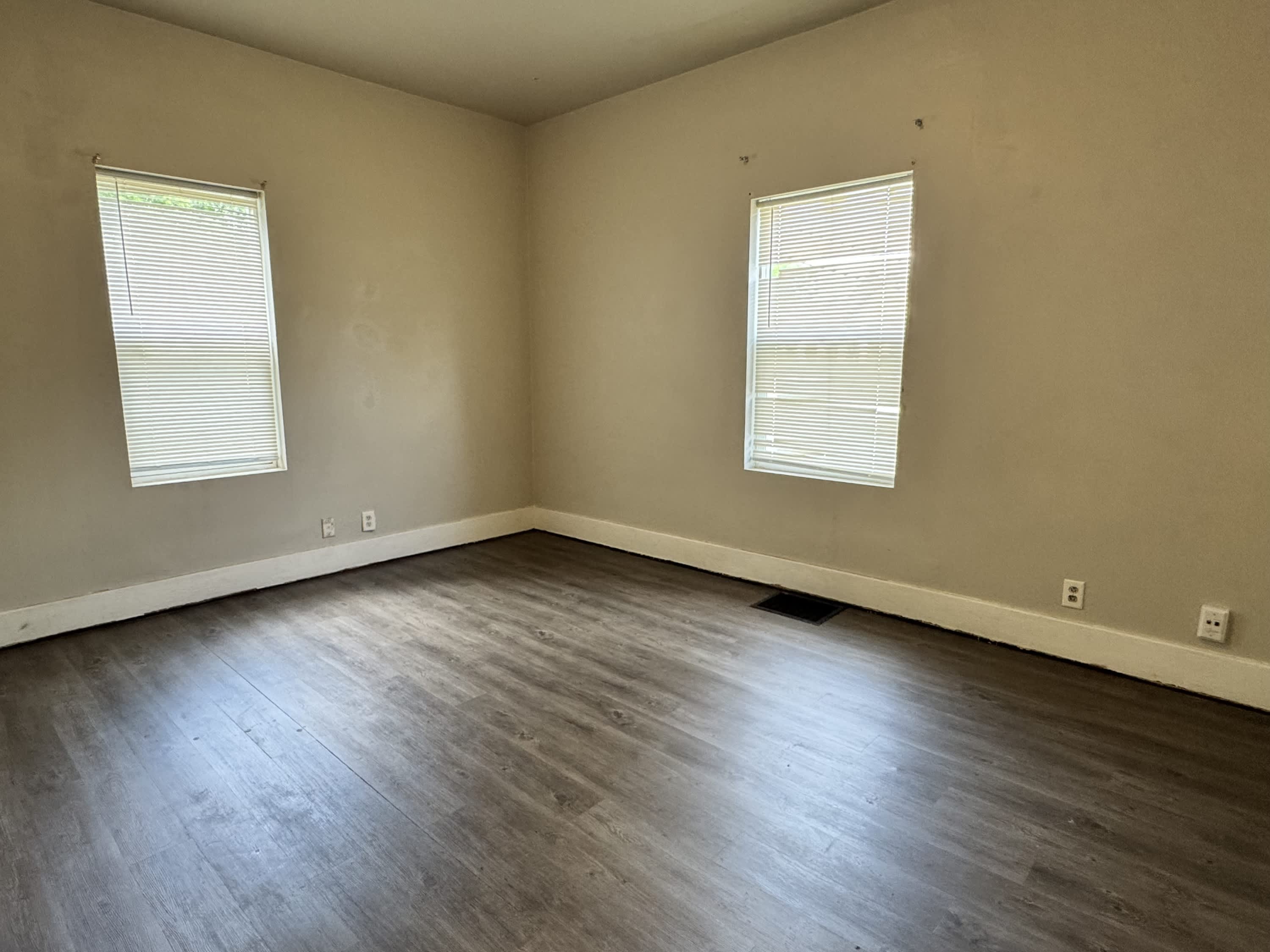719 West Walnut Streetunit 1 – photo 2