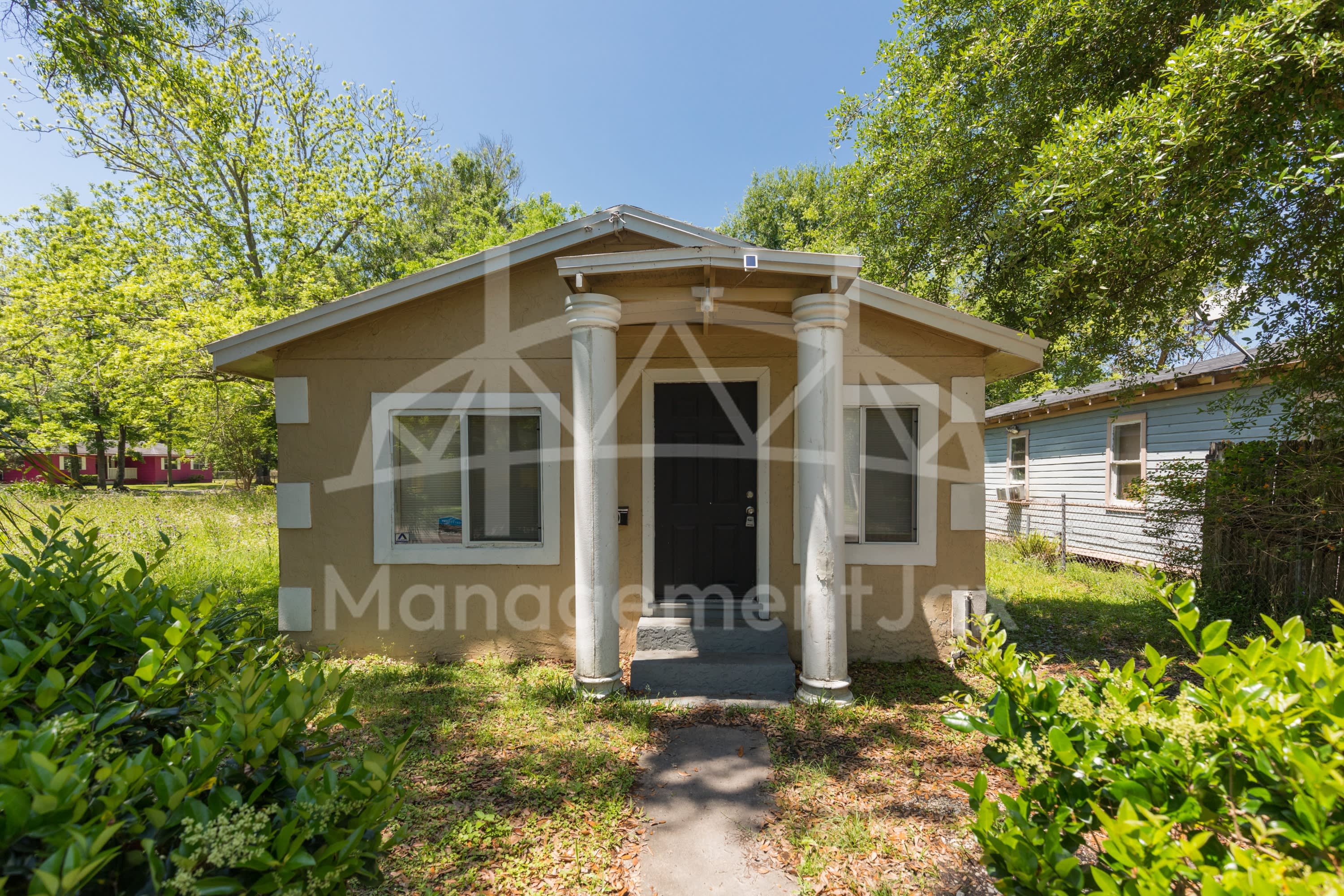2210 Pullman Avenue – photo 1