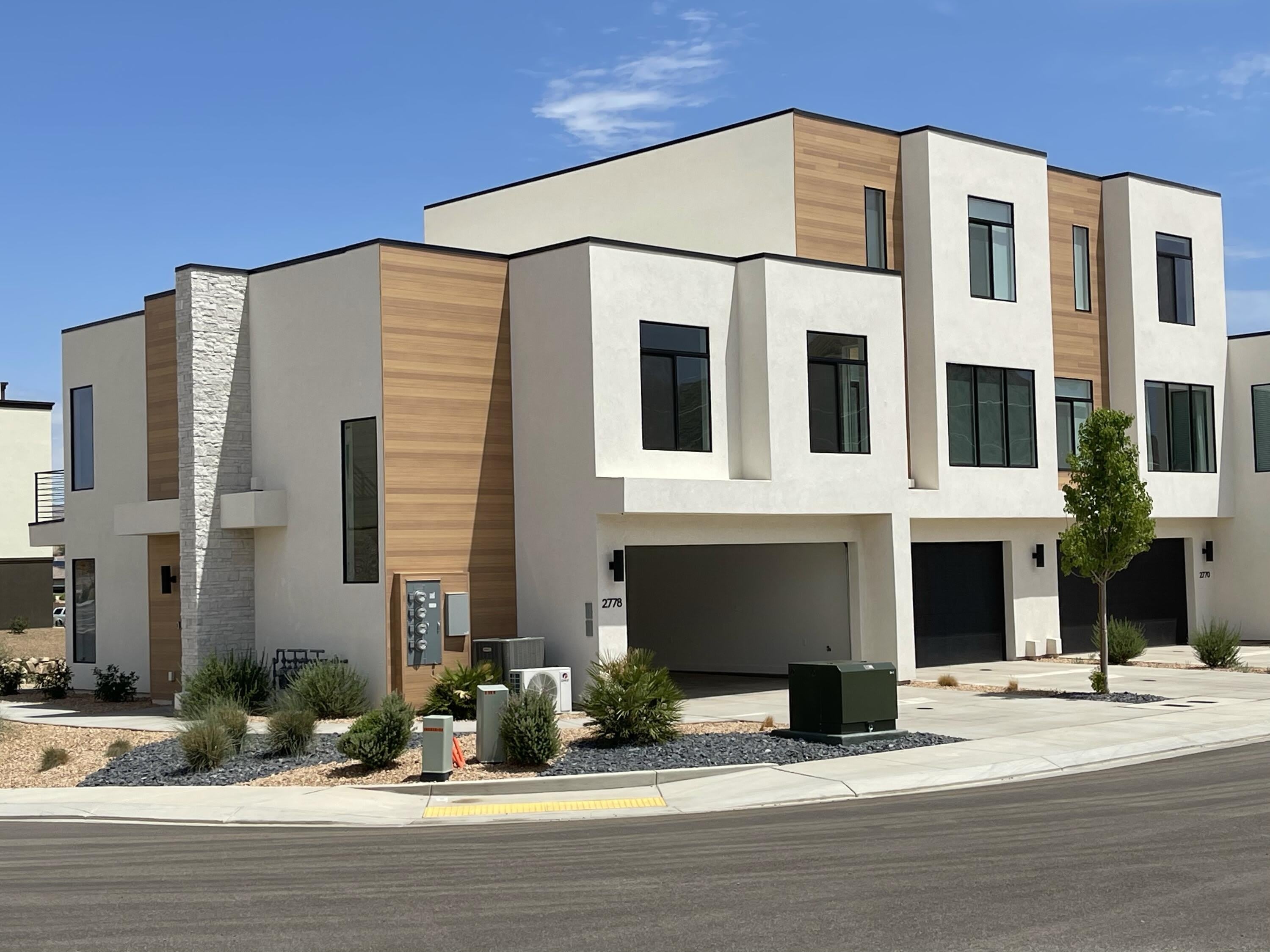 2778 W Silver Cholla Ln – photo 2