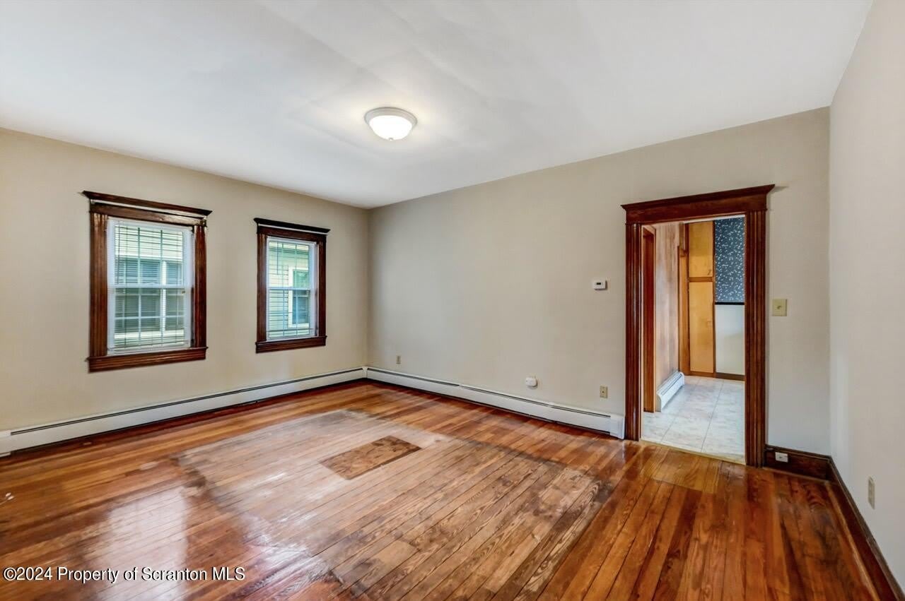 942 Lincoln Street – photo 3