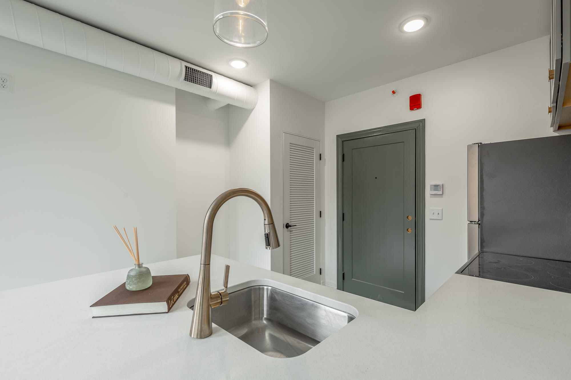 117 East 7th Street – photo 4
