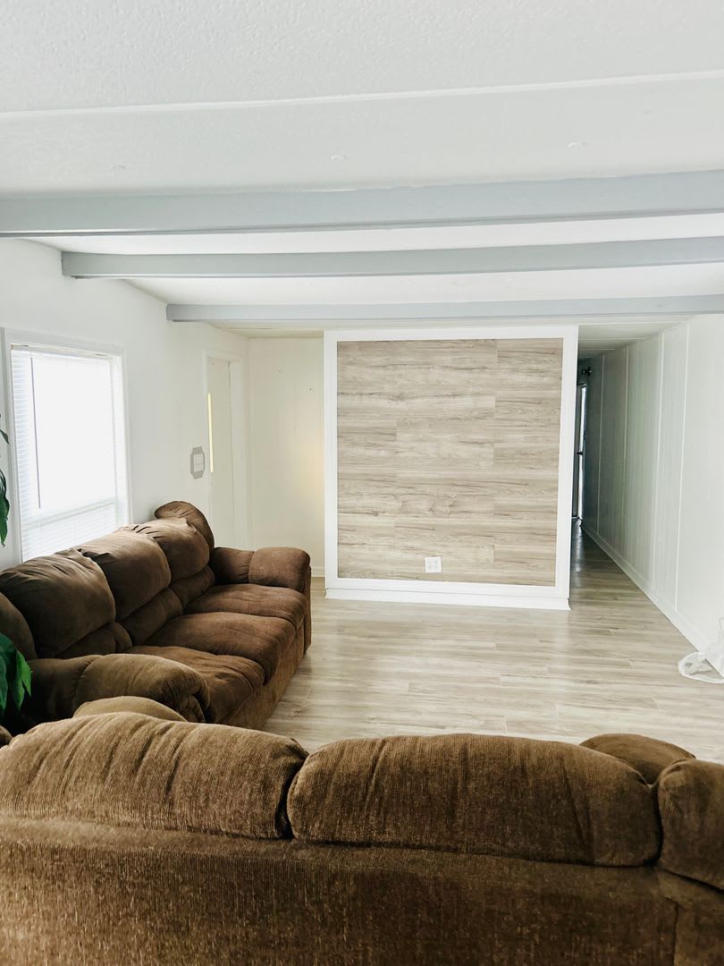 COMPLETELY RENOVATED MOBILE HOME – photo 3