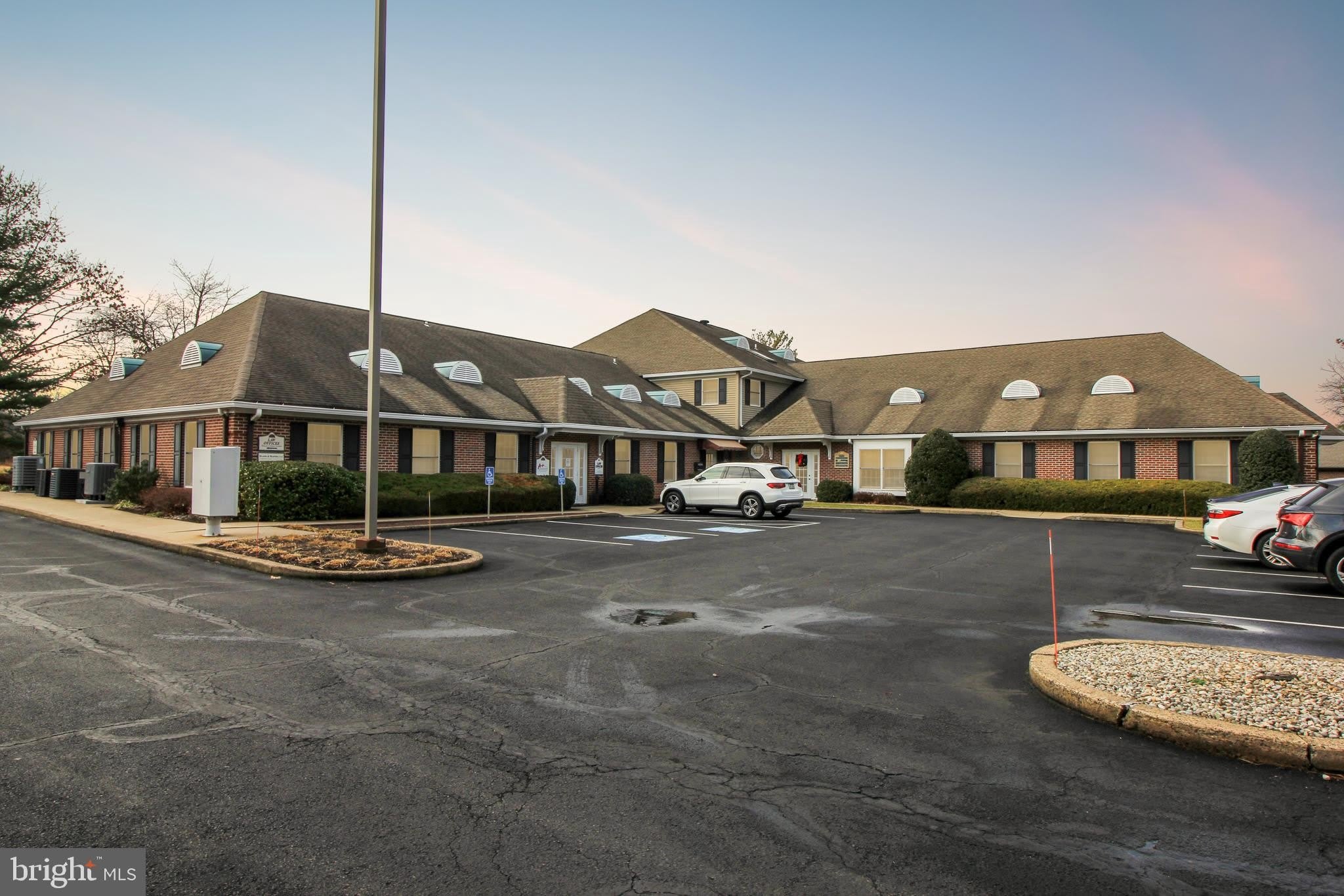 593 BETHLEHEM Pike – photo 2