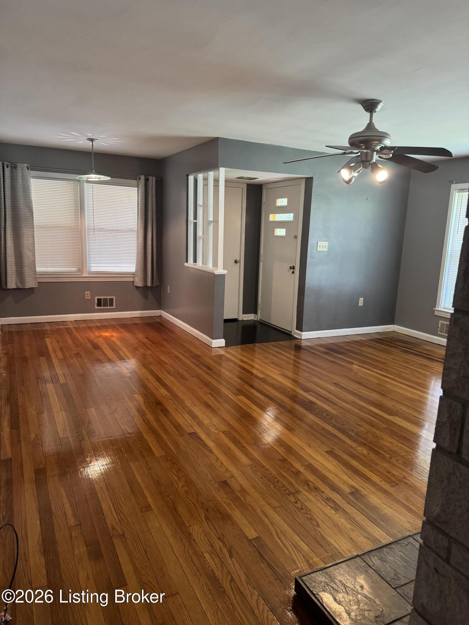 12002 Donohue Ave – photo 4
