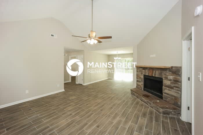 250 Richmond Place – photo 3