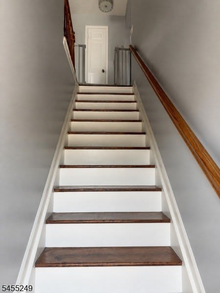 22 Seton Hall Dr – photo 3