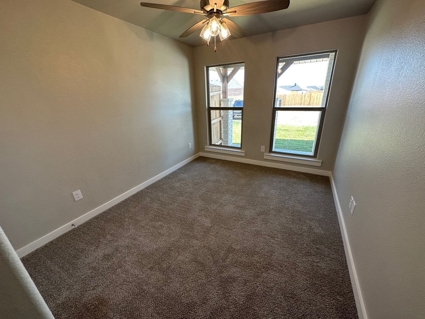 Nice home in The Meadows! – photo 4