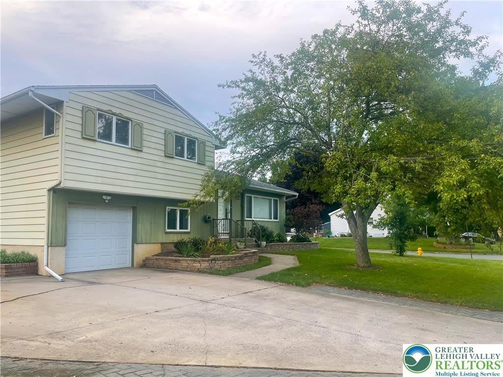 6869 Spring Creek – photo 1