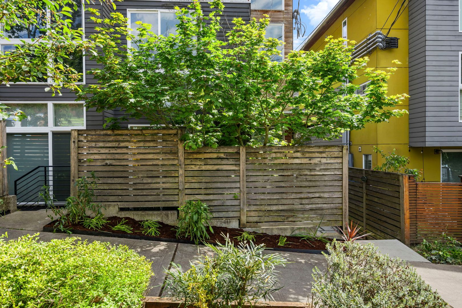3Bd/2Ba Seattle Townhome – photo 4