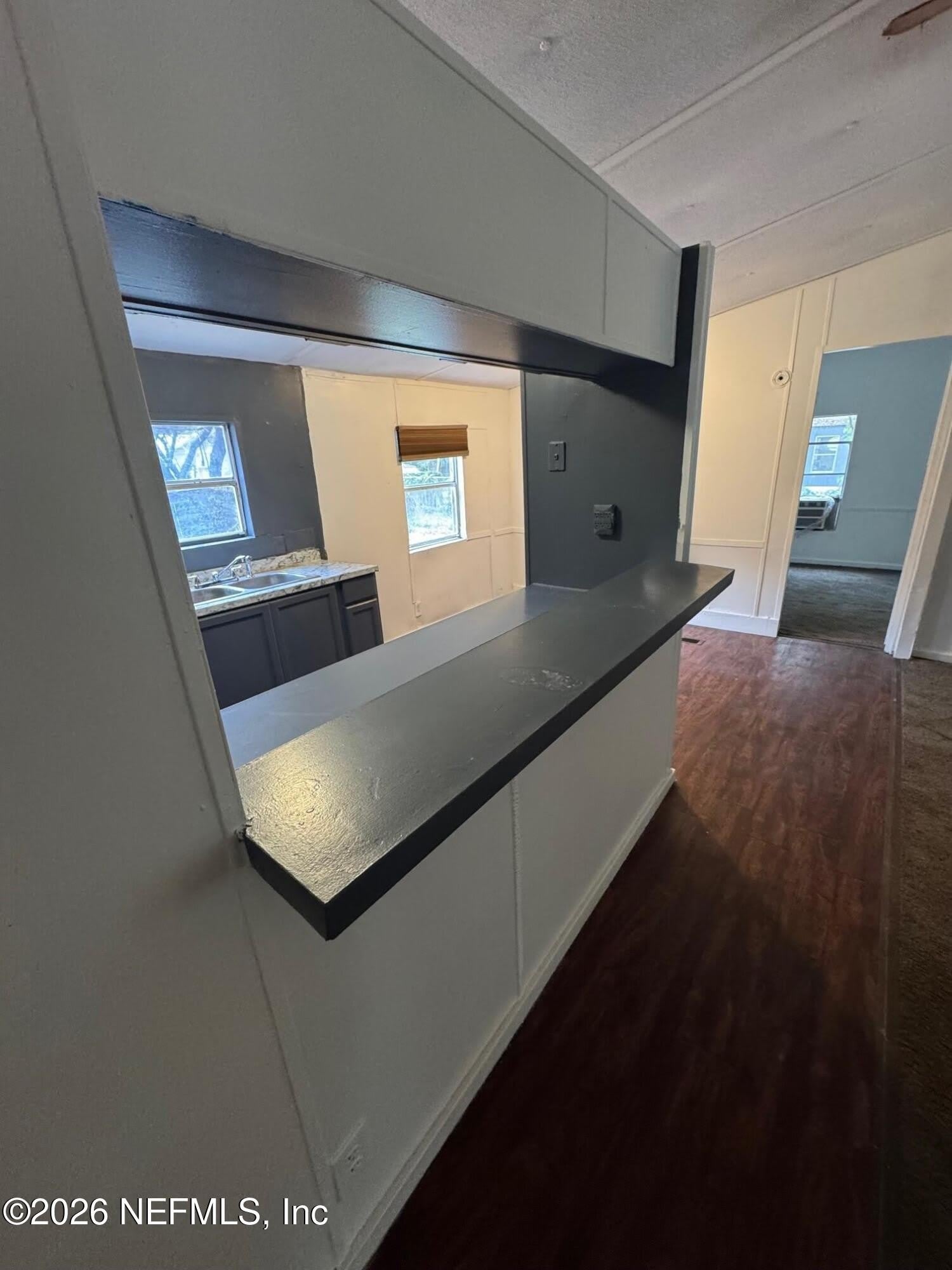 3521 WHITEHALL Street – photo 3