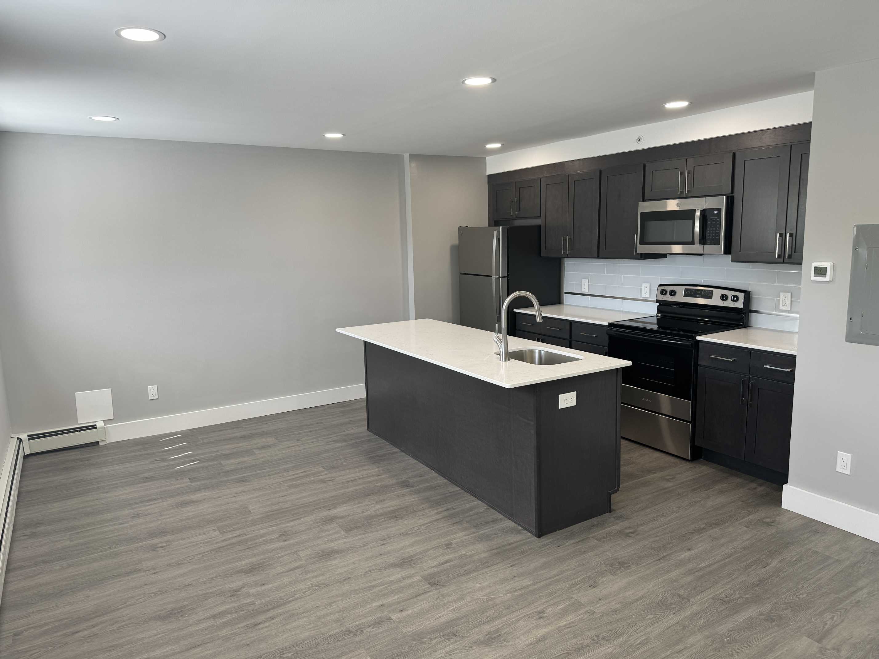 Solly Court – photo 1