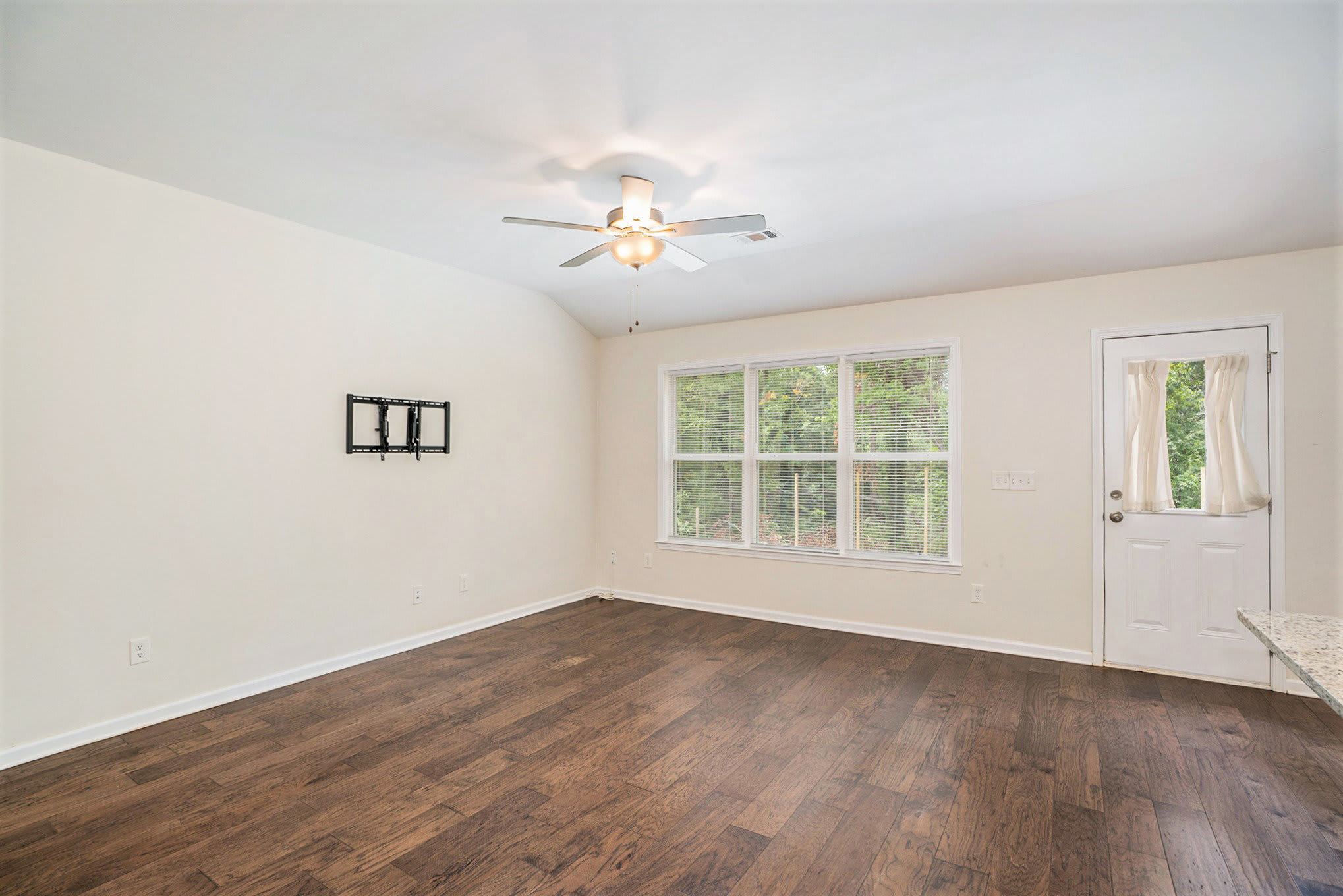 4940 Scott Road – photo 4