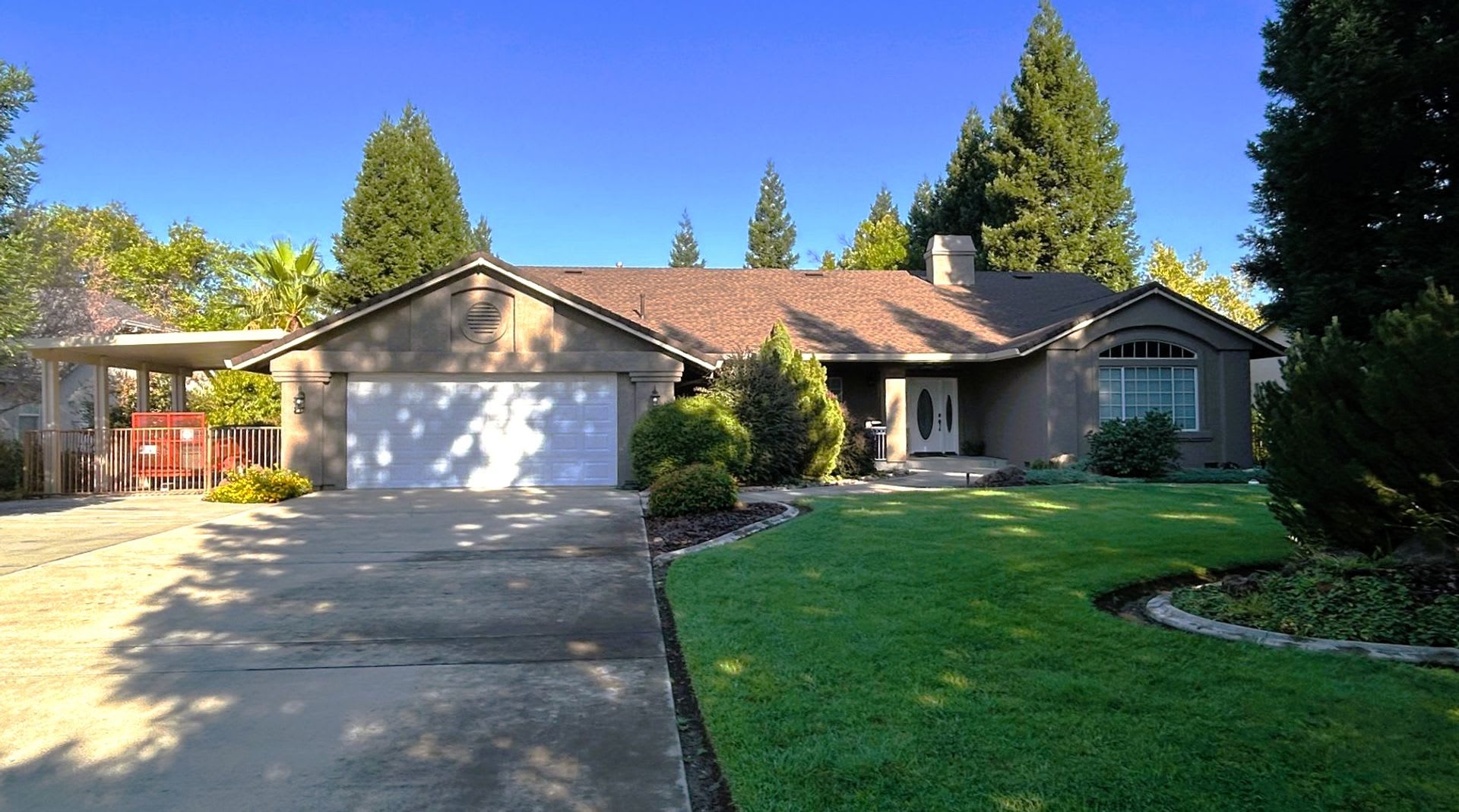 Beautiful 3 Bedroom 2 Bath Home On The River Hoa Community – photo 1