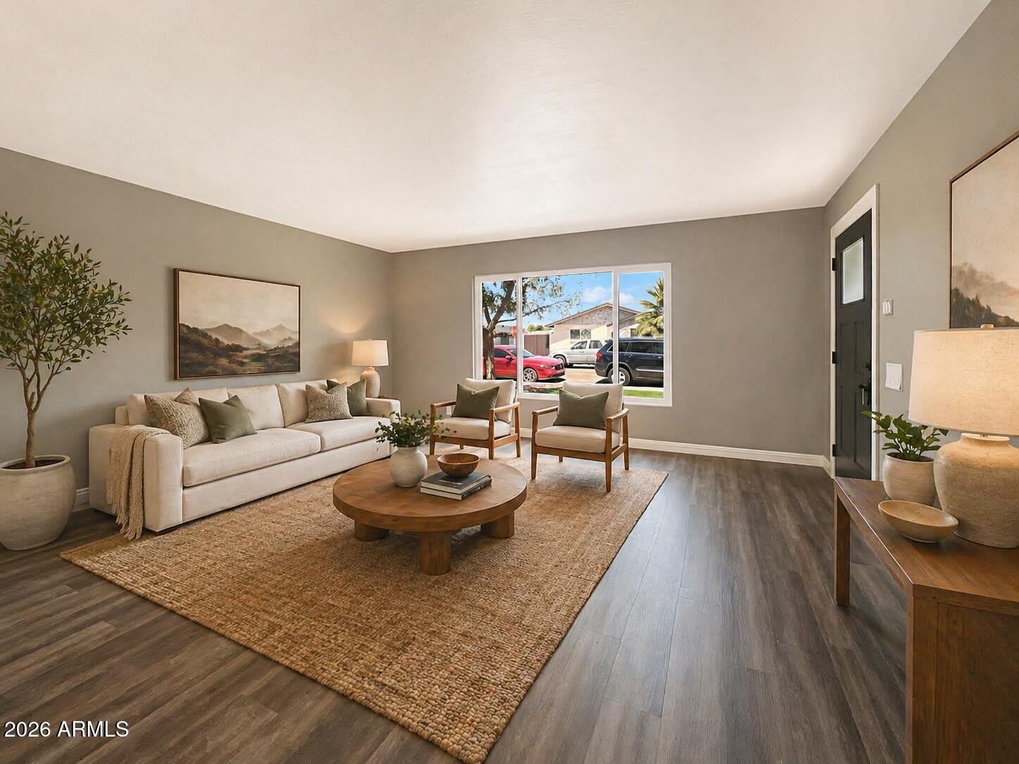 8201 E WHITTON Avenue – photo 3