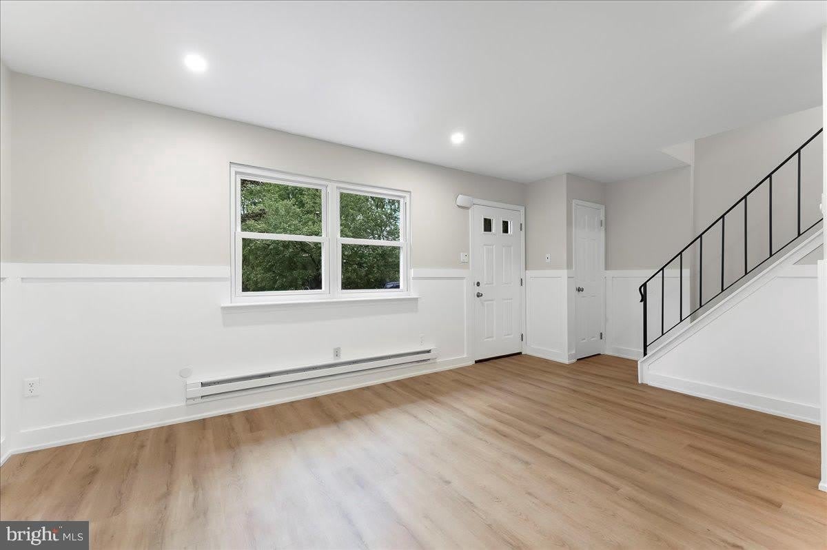 372 WELLS Terrace – photo 3