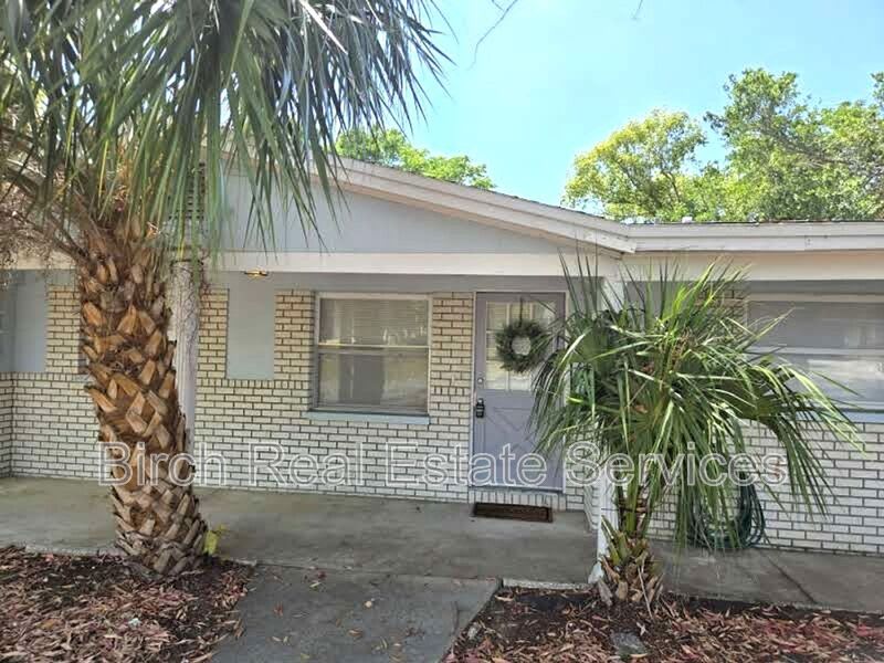 6839 Forest Ave – photo 1