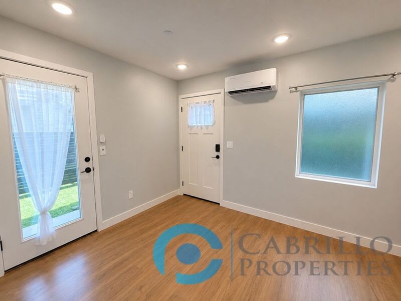 3079 Martin Ave – photo 4