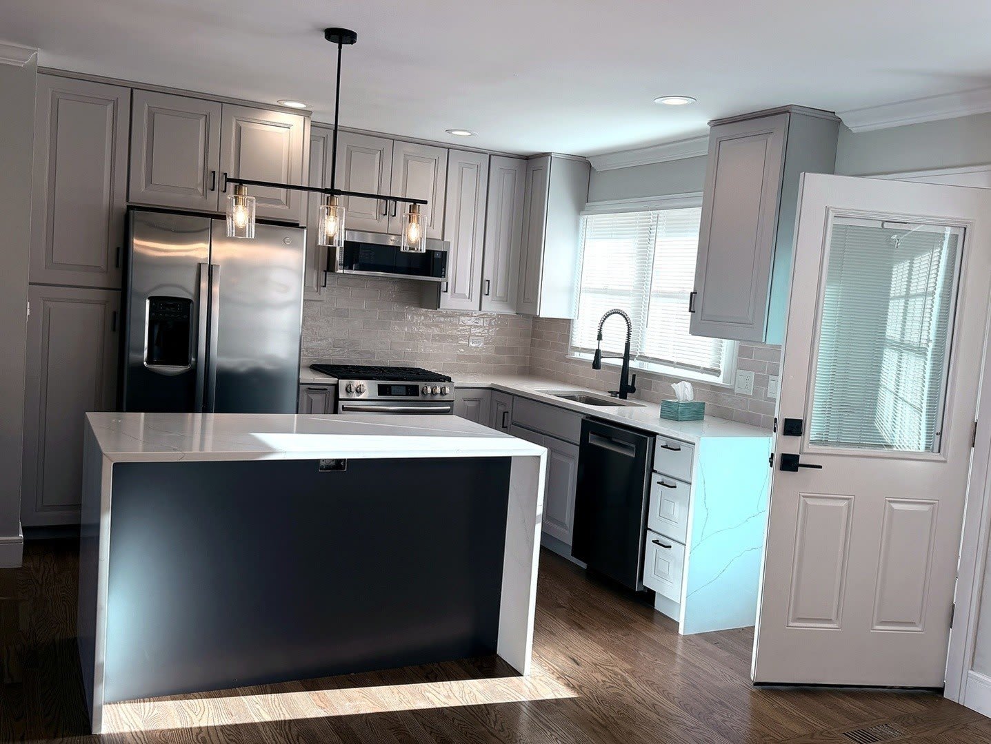 556 JEFFERSON Street – photo 2