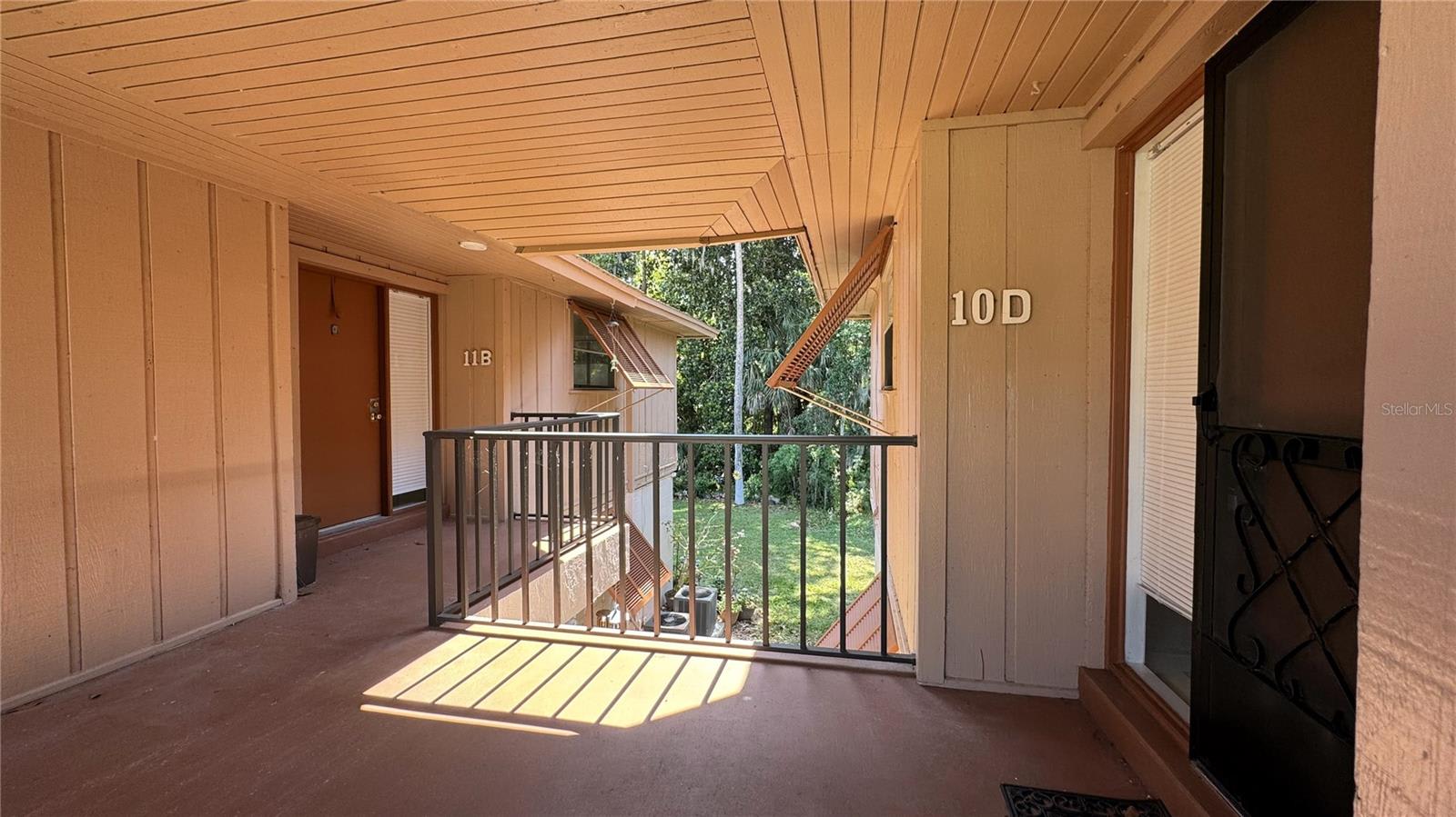 190 Hickory Woods Court – photo 2