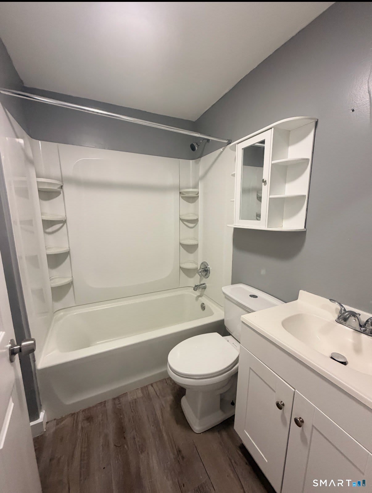 310 Howard Avenue – photo 5
