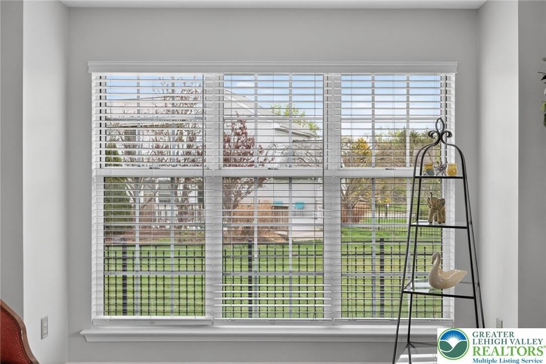 4894 Concord Drive – photo 5