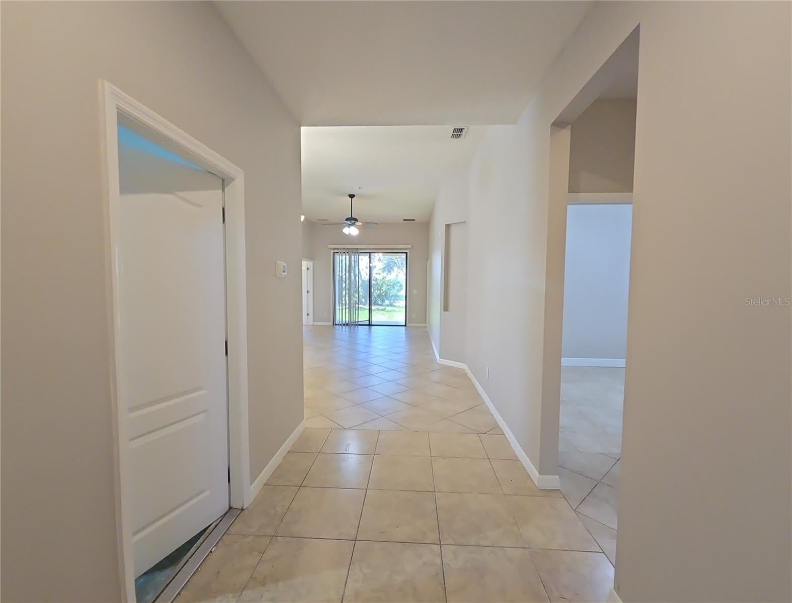 5201 SUNSET CANYON Drive – photo 2