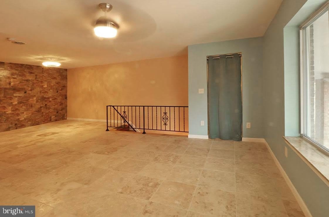 747 GARDEN Drive – photo 3