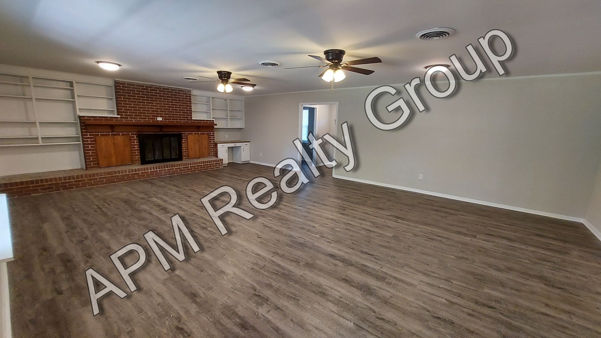 Renovated Three Bedroom House – photo 2