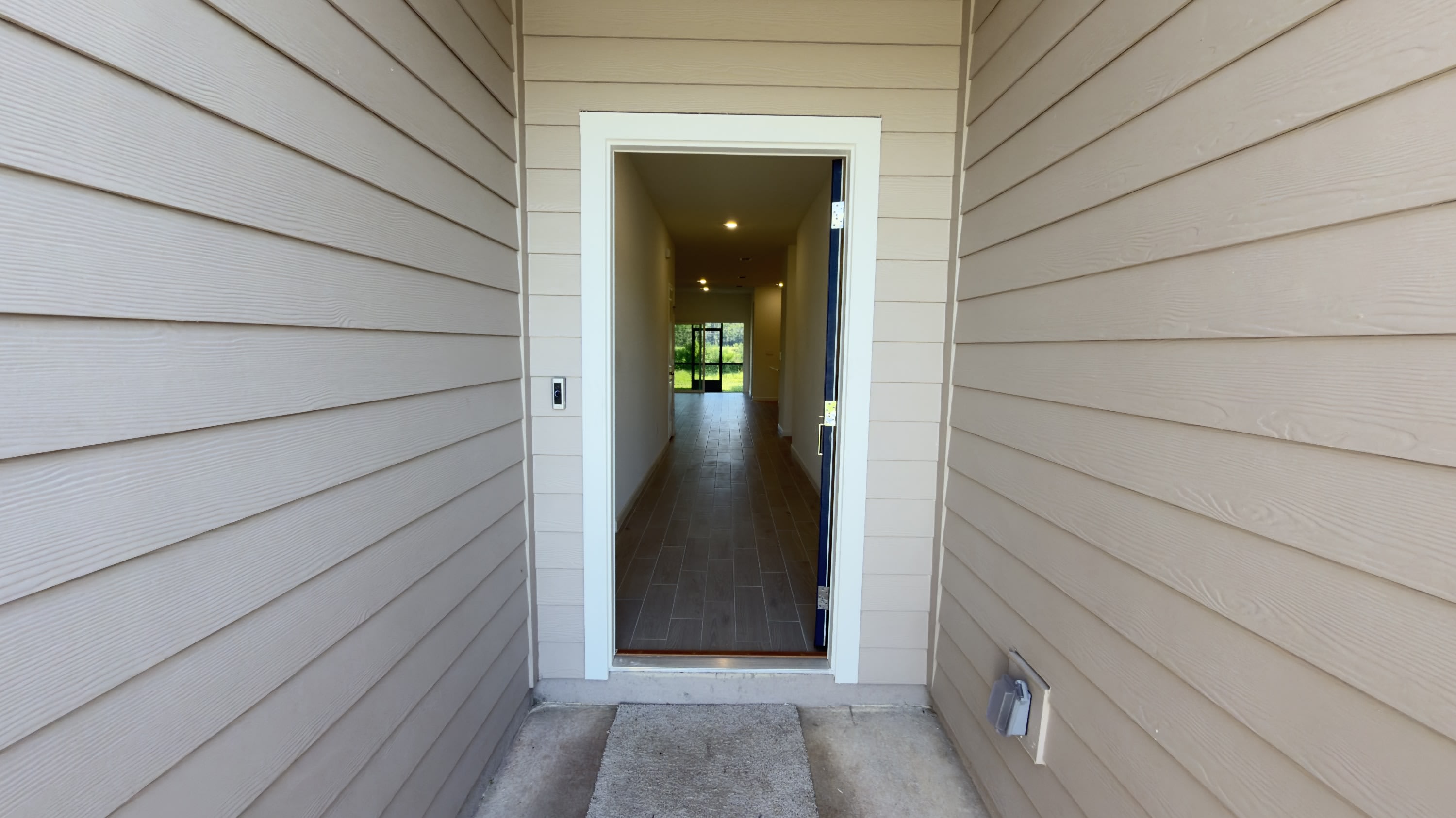 9230 Country House Drive – photo 2