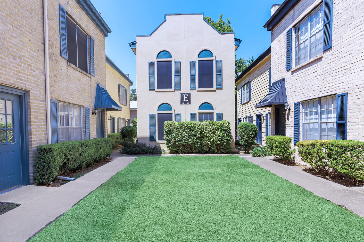New England Village Apartments – photo 1