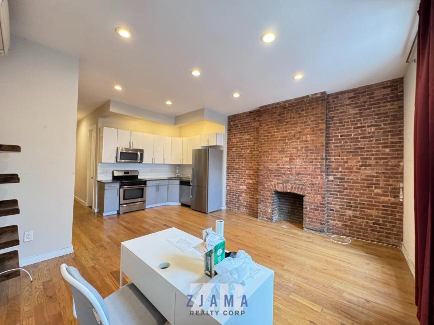 354 Myrtle Avenue – photo 2