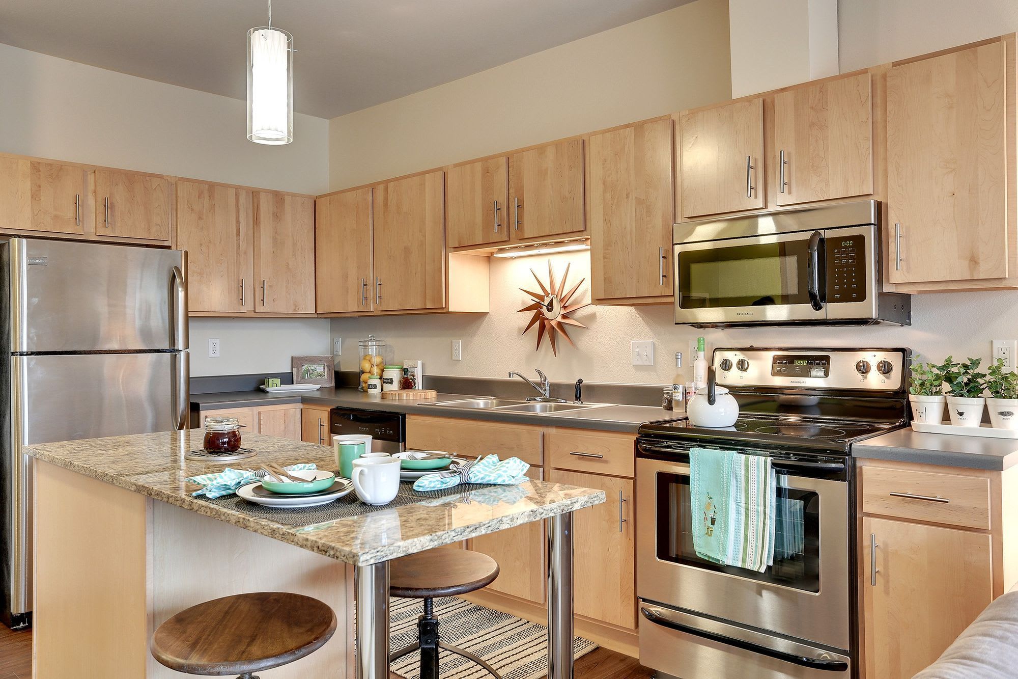 West Side Flats – photo 4