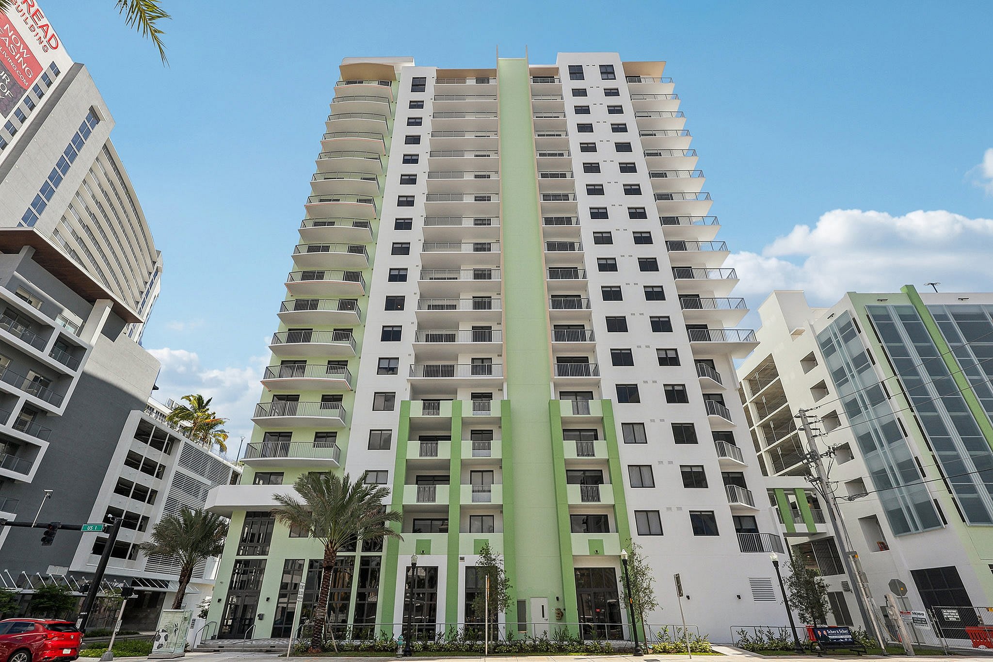 The Tropic – photo 3