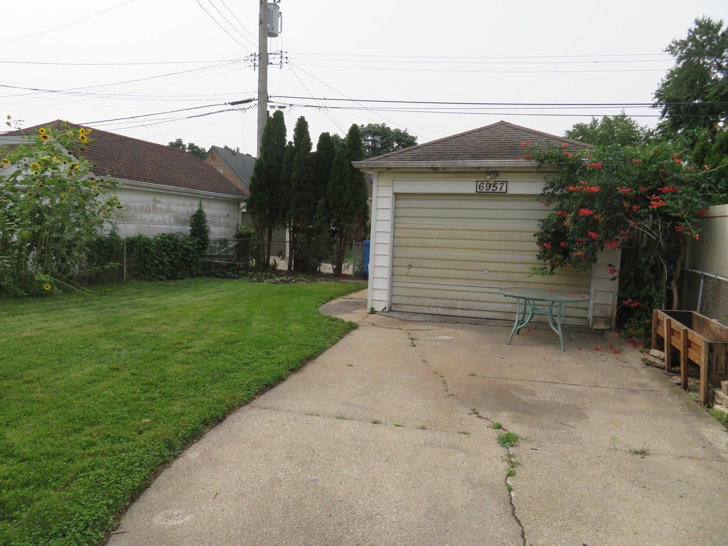 6957 W Fletcher Street – photo 4