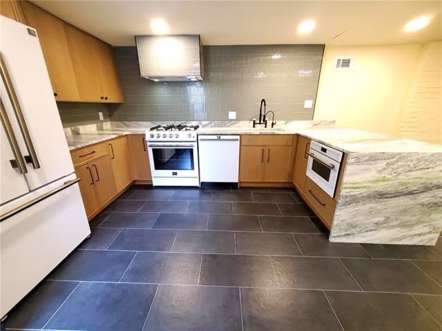 8017 SPRUCE Street – photo 3