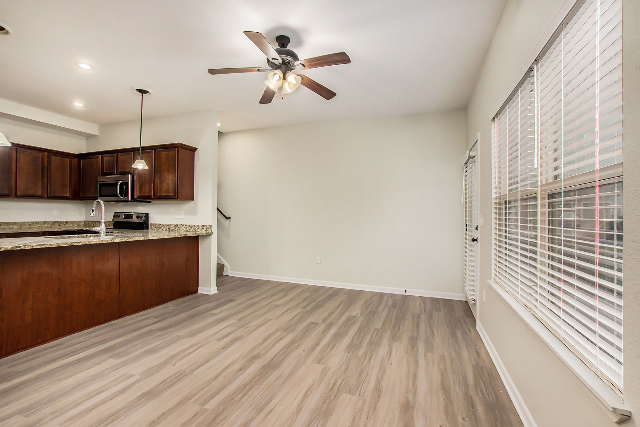 6411 Darnell Street – photo 5