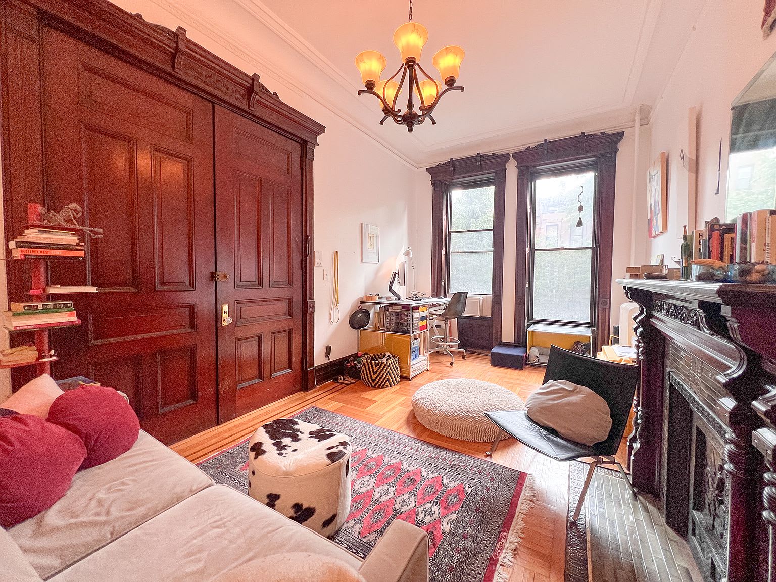 651 10th St Apt 2 – photo 2