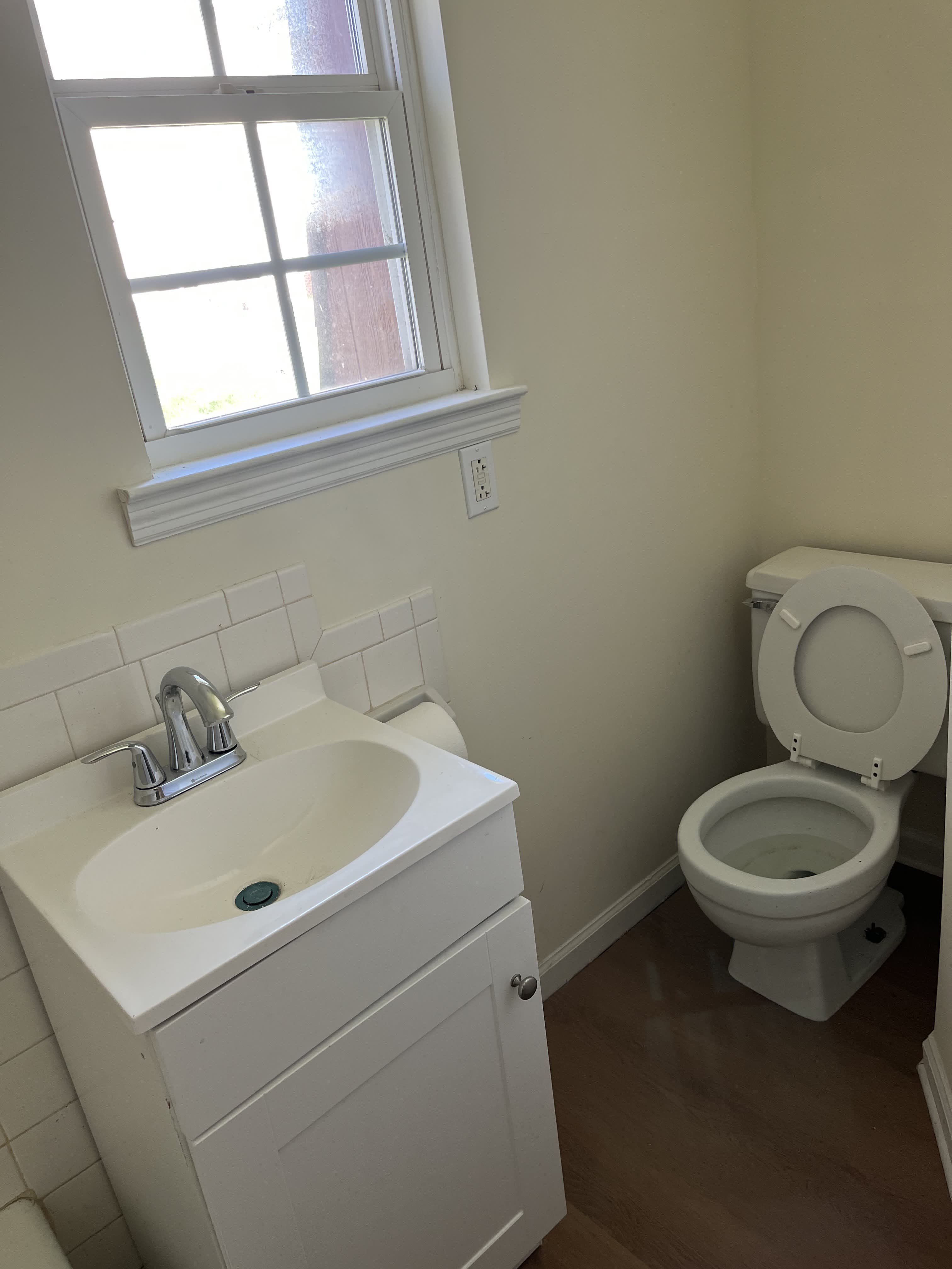 1010 Park Ave – photo 2