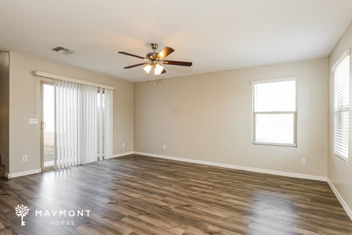 8126 West Agora Lane – photo 4