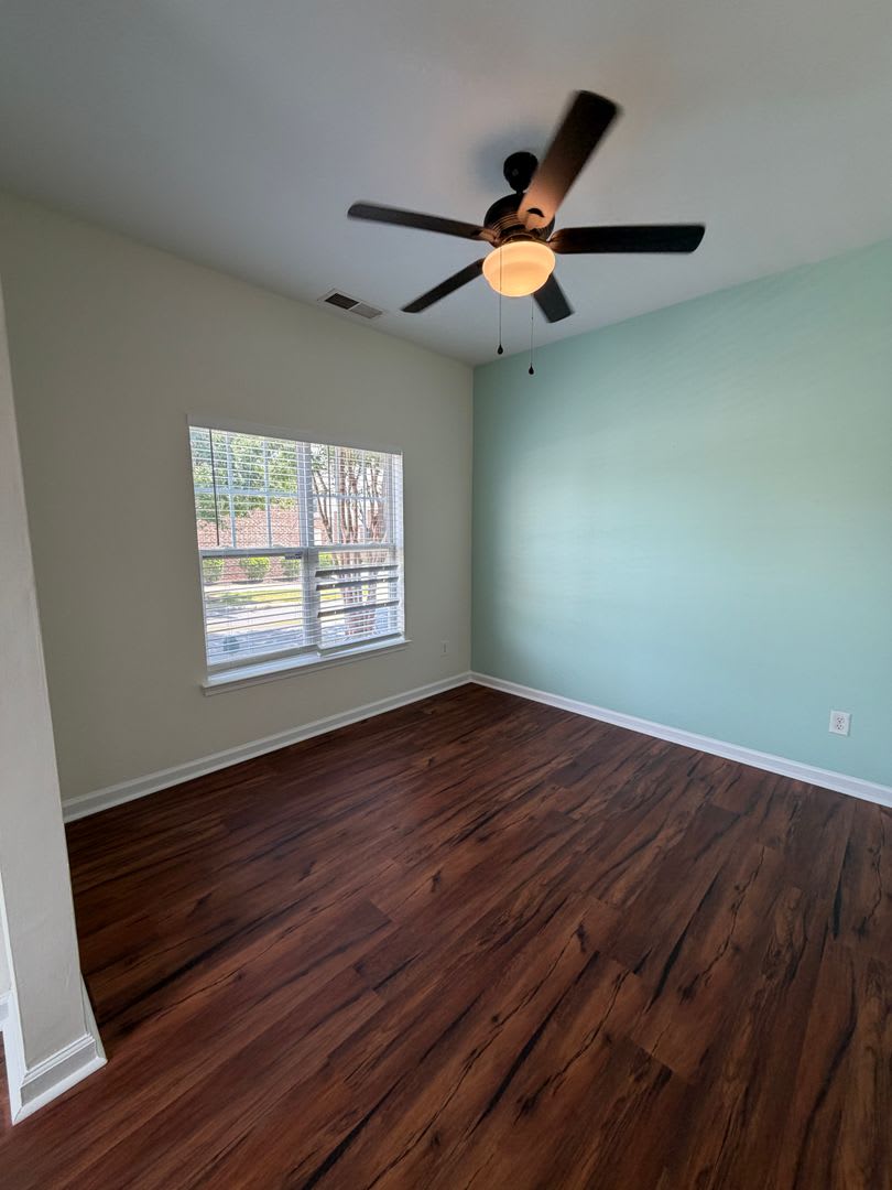 2BR Townhome w/ Deeded Parking, In-Unit W/D, Patio in Optimist Park – photo 3