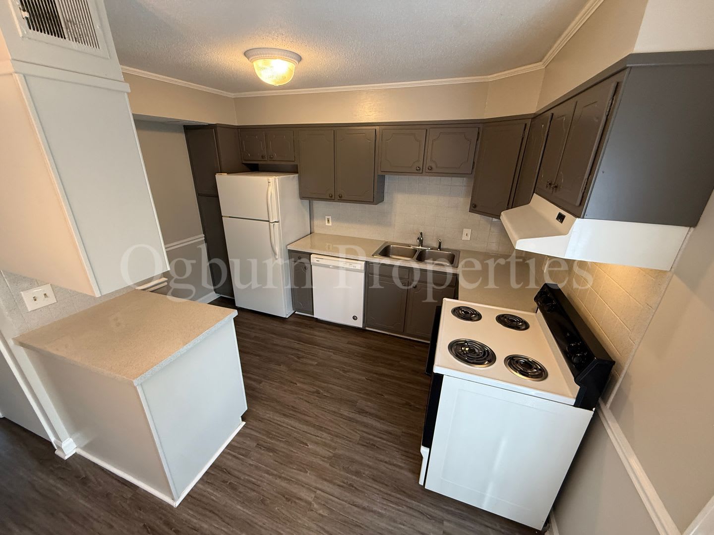 2350-E Bay Meadows Ct-2BR/1.5BA-Townhouse!!! – photo 4