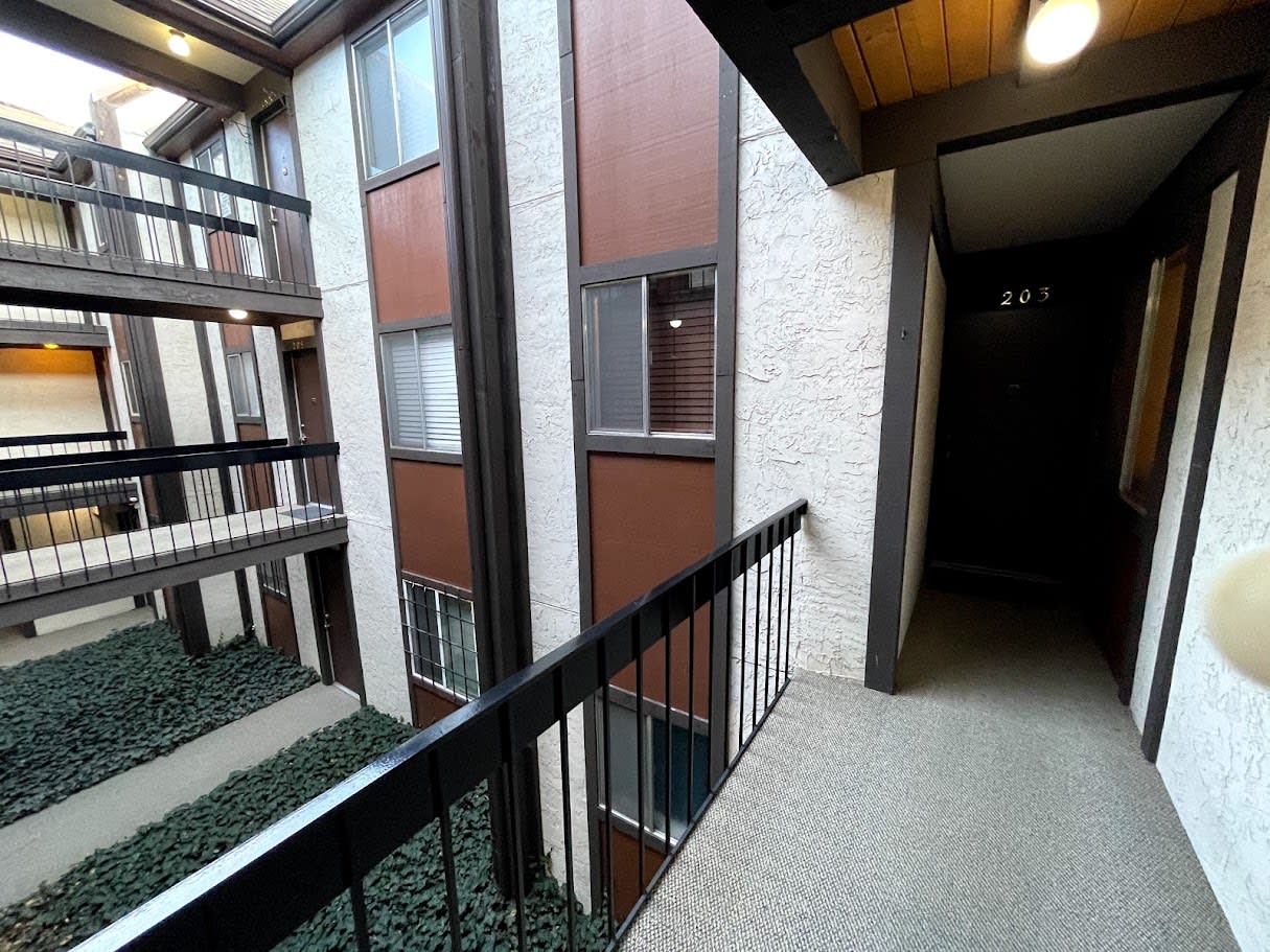 3154 Lakeside Dr – photo 5
