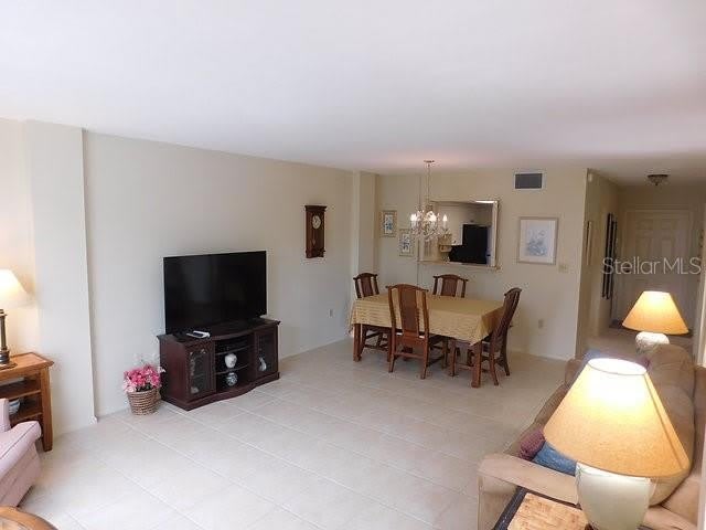 716 GRANADA Avenue – photo 4