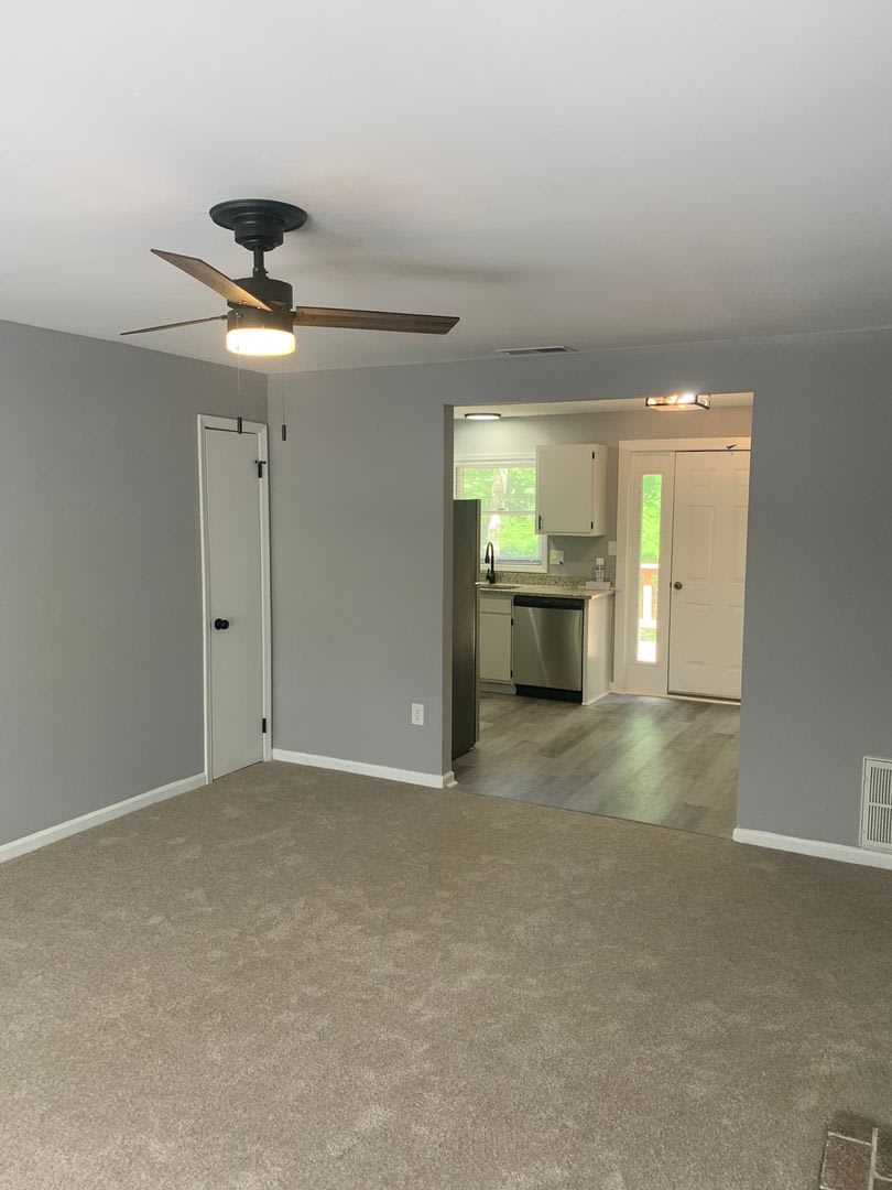 Renovated 2 Bed 2 Bath Unit Across From Vet School In East Athens – photo 5