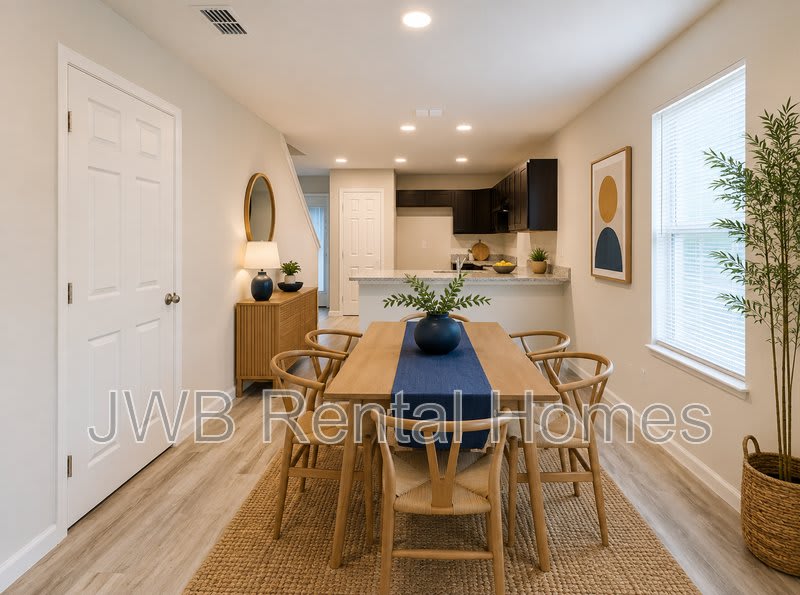 708 Franklin St – photo 5