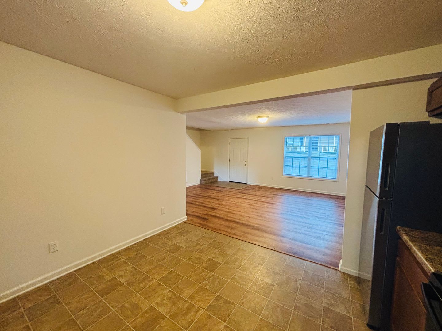 3 Bedroom 2.5 Bath Townhouse – photo 5