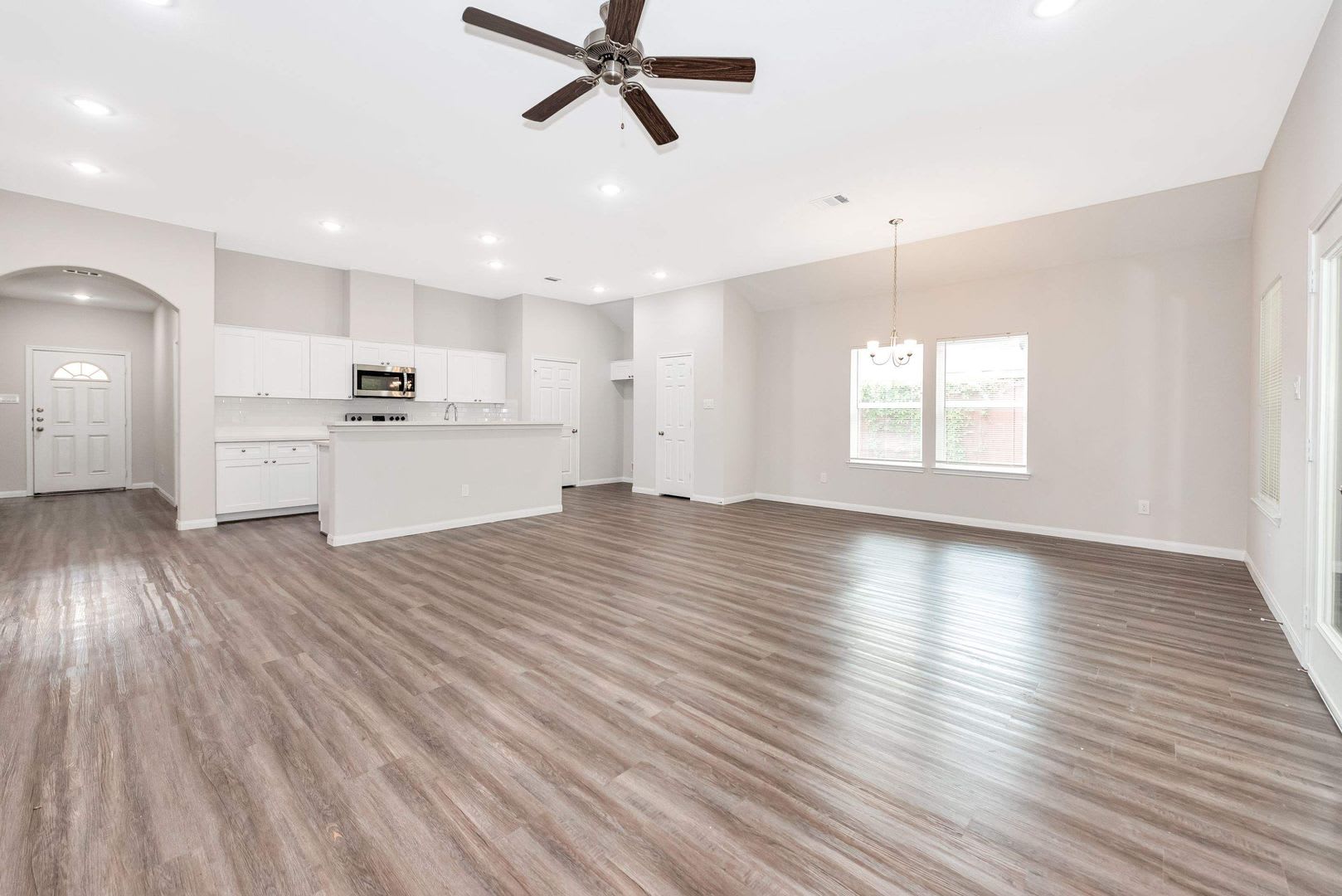 1206 Denison Ave ***Ask about our No Cash Security Deposit Option*** – photo 2
