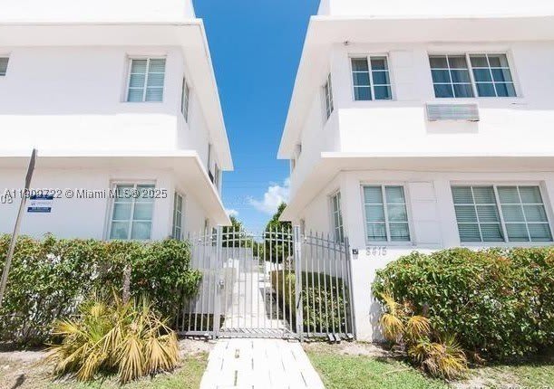 8415 Harding Ave – photo 3